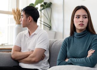 Signs That Your Relationship Needs A Break