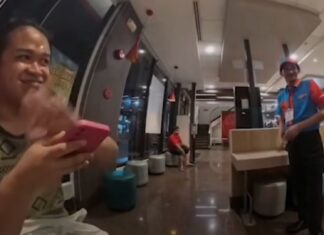 Deaf Content Creator Lights Up After Spotting Fellow PWD In Fast-Food Chain
